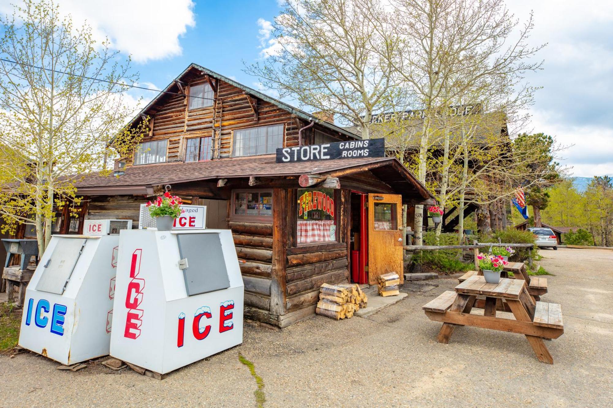 The Meeker Park Lodge Allenspark Exterior foto